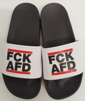 Badelatschen: FCK AFD