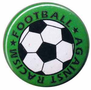 37mm Button: Football against racism (grün)