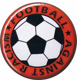 25mm Button: Football against racism (rot)
