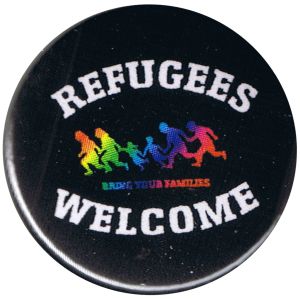 50mm Button: Refugees welcome (bunte Familie)