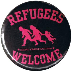 37mm Button: Refugees welcome (pink)