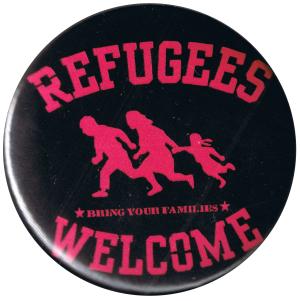 50mm Button: Refugees welcome (pink)