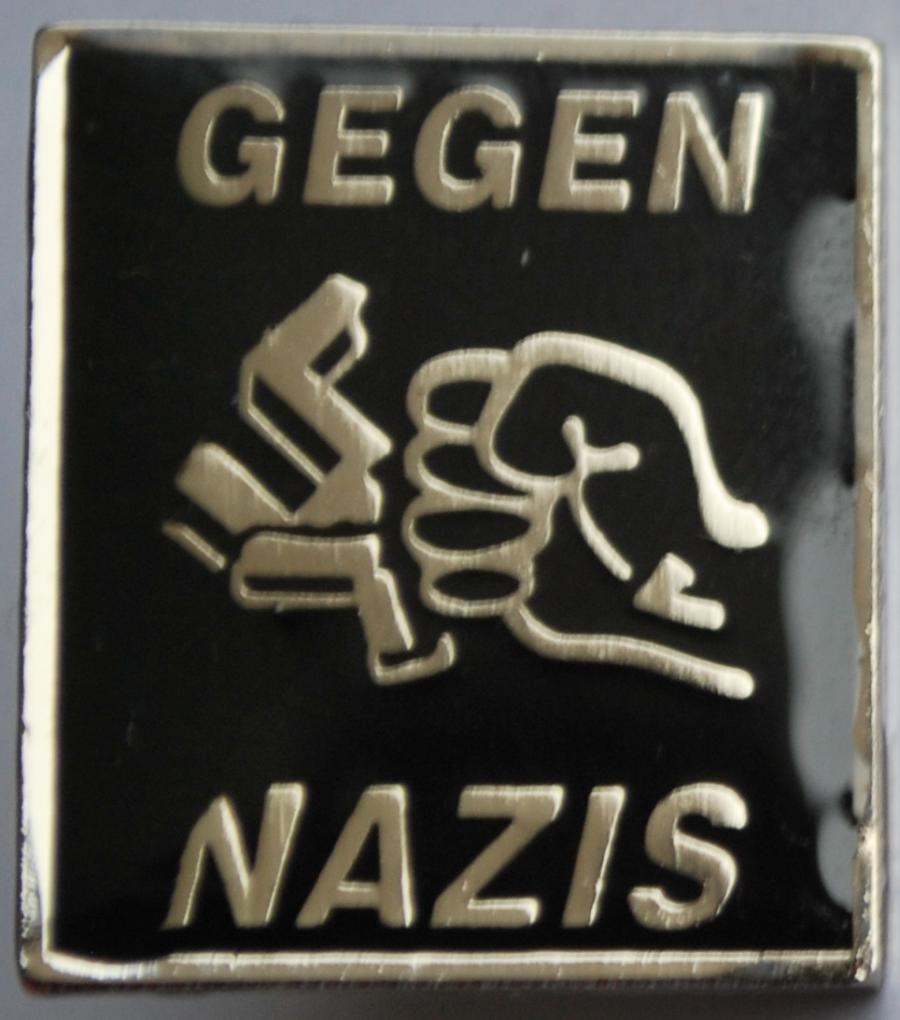 "Gegen Nazis"