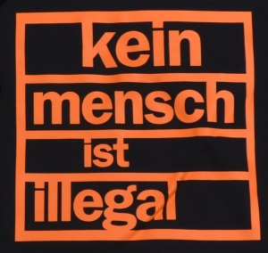 Kein Mensch ist illegal (orange)