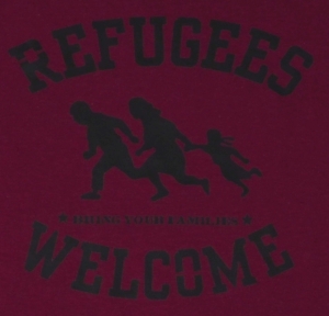 Refugees welcome (burgund, schwarzer Druck)