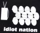 Zum tailliertes Tanktop "Idiot Nation" für 13,12 € gehen.