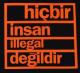 Zum Fairtrade T-Shirt "hicbir insan illegal degildir" für 18,10 € gehen.