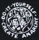 Zum T-Shirt "do it yourself - create anarchy" für 13,12 € gehen.