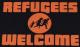 Zum tailliertes T-Shirt "Refugees welcome (Quer)" für 14,00 € gehen.