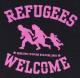 Zum Longsleeve "Refugees welcome (pink)" für 13,12 € gehen.