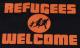 Zum Longsleeve "Refugees welcome (Quer)" für 13,12 € gehen.