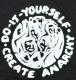 Zum Longsleeve "do it yourself - create anarchy" für 13,12 € gehen.