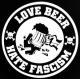 Zum Trägershirt "Love Beer Hate Fascism" für 15,00 € gehen.