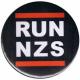 Zur Artikelseite von "RUN NZS", 50mm Button für 1,40 €