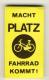 Zur Artikelseite von "Macht Platz - Fahrrad kommt!", Spucki / Schlecki / Papieraufkleber für 1,00 €