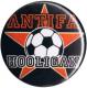 Zur Artikelseite von "Antifa Hooligan", 25mm Button für 0,90 €