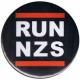 Zur Artikelseite von "RUN NZS", 25mm Magnet-Button für 2,00 €
