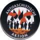 Zum 50mm Magnet-Button "Antifaschistische Aktion - Fahnen" für 3,00 € gehen.