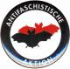 Zum 50mm Button "Antifaschistische Aktion (Fledermaus)" für 1,40 € gehen.