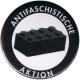 Zum 37mm Magnet-Button "Antifaschistische Aktion - schwarzer Block" für 2,50 € gehen.