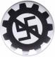 Zum 50mm Magnet-Button "EBM gegen Nazis" für 3,00 € gehen.