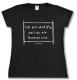 Zum/zur  tailliertes T-Shirt "Ich bin Antifa, weil du ein Rassist bist" für 14,62 € gehen.