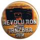 Zum 37mm Button "Revolution muss tanzbar sein" für 1,00 € gehen.