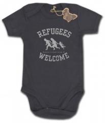 Zum Babybody "Refugees welcome (schwarz/grauer Druck)" für 9,90 € gehen.