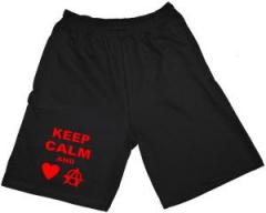 Zur Shorts "Keep calm and love anarchy" für 19,95 € gehen.