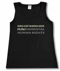 Zum tailliertes Tanktop "Girls just wanna have fundamental human rights" für 15,00 € gehen.