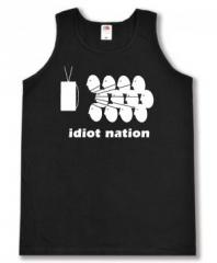 Zum Tanktop "Idiot Nation" für 13,12 € gehen.