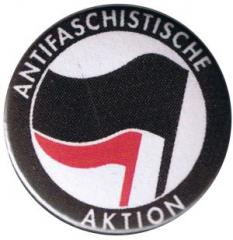 Zum 50mm Magnet-Button "Antifaschistische Aktion (schwarz/pink)" für 3,00 € gehen.