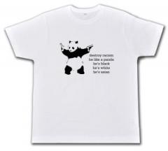Zum Fairtrade T-Shirt "destroy racism - be like a panda" für 19,45 € gehen.