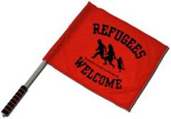 Zum/zur  Fahne / Flagge (ca. 40x35cm) "Refugees welcome (rot)" für 11,00 € gehen.