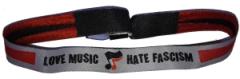 Zum/zur  Stoffarmband "Love music - hate fascism" für 2,60 € gehen.