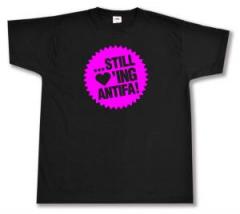 Zum T-Shirt "... still loving antifa! (pink)" für 15,00 € gehen.