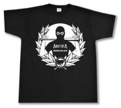 Zum T-Shirt "Antifa Hooligan" für 16,10 € gehen.