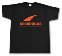 Zum T-Shirt "Seebrücke (oranger Druck)" für 13,12 € gehen.