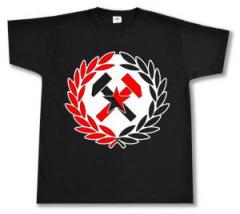 Zum T-Shirt "Working Class Hammer (rot/schwarz)" für 13,12 € gehen.