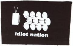 Zum Aufnäher "Idiot Nation" für 1,50 € gehen.