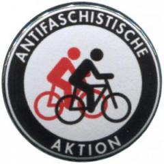 Zum 50mm Button "Antifaschistische Aktion (Fahrräder)" für 1,40 € gehen.