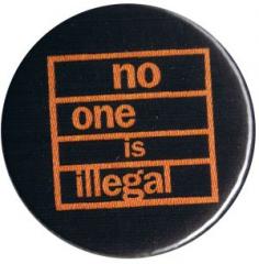 Zum 50mm Button "No One Is Illegal (orange/schwarz)" für 1,40 € gehen.