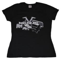 Zum tailliertes T-Shirt "Tools for free" für 14,13 € gehen.