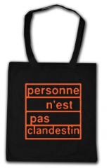 Zur Baumwoll-Tragetasche "personne n´est pas clandestin (orange)" für 6,00 € gehen.