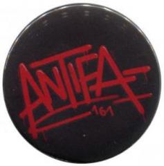 Zum 37mm Button "Antifa 161" für 1,00 € gehen.