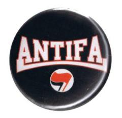 Zum 37mm Button "Antifa (rot/schwarz)" für 1,00 € gehen.