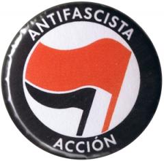 Zum 37mm Button "Antifascista Accion (rot/schwarz)" für 1,00 € gehen.