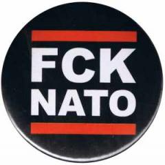 Zum 37mm Button "FCK NATO" für 1,10 € gehen.