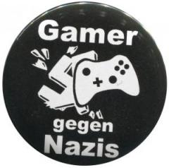 Zum 37mm Button "Gamer gegen Nazis" für 1,10 € gehen.