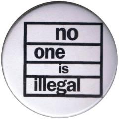 Zum 37mm Button "No One Is Illegal" für 1,10 € gehen.